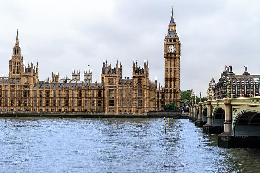 英国